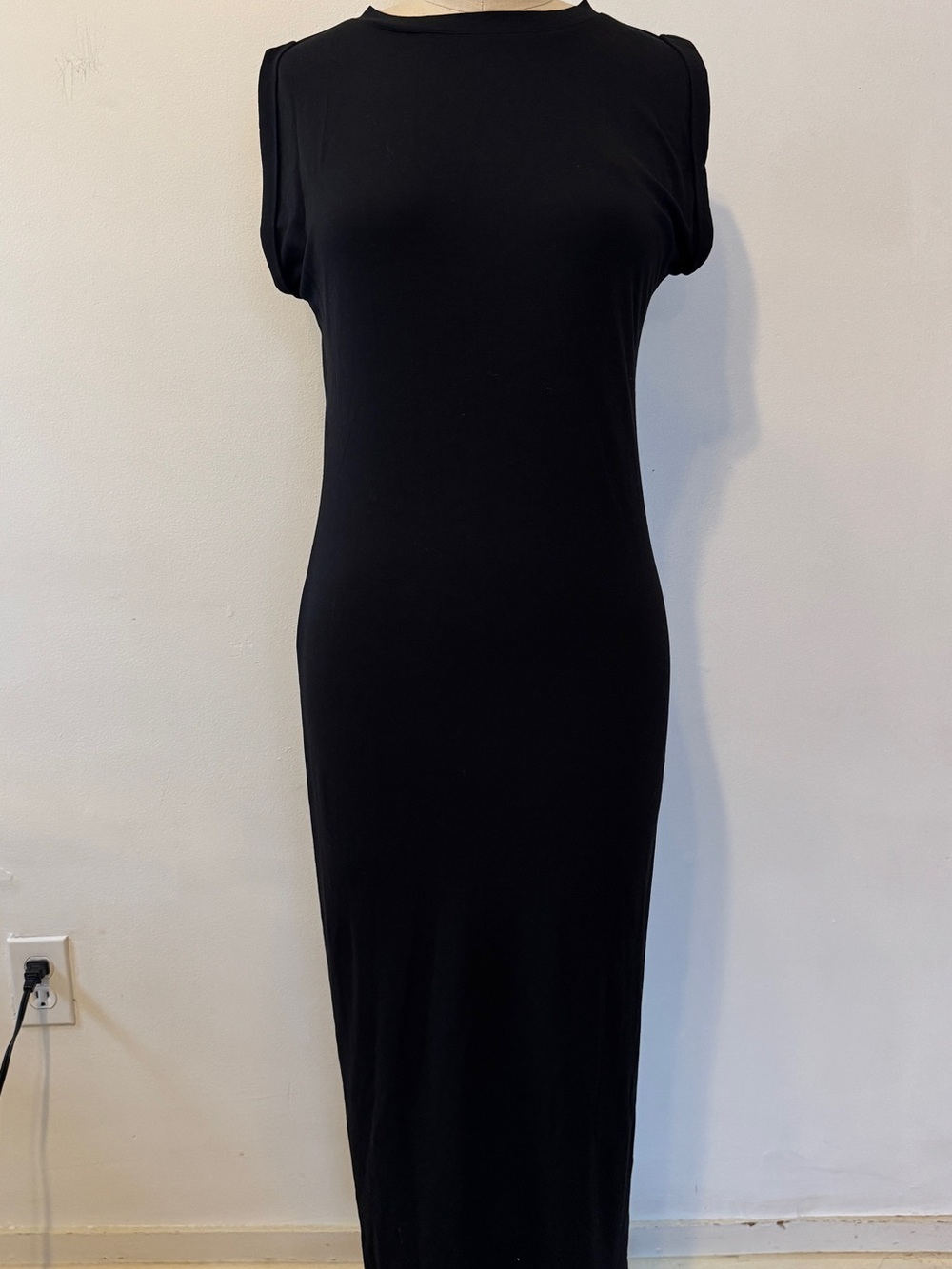 EXPRESS Super Soft Sleeveless Knit Maxi Dress